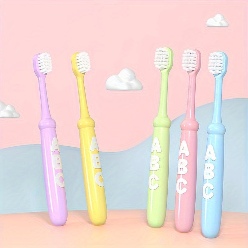 10pcs Brosses à Dents Douces pour 3-6 Ans - Poils en Nylon Ultra-Doux, Manches Colorées avec Lettres & Personnages A-Z, Doux sur les Gencives, Design Ergonomique pour l'Hygiène Buccale des Enfants, Soins Dentaires Amusants, Étui de Rangement Transparent